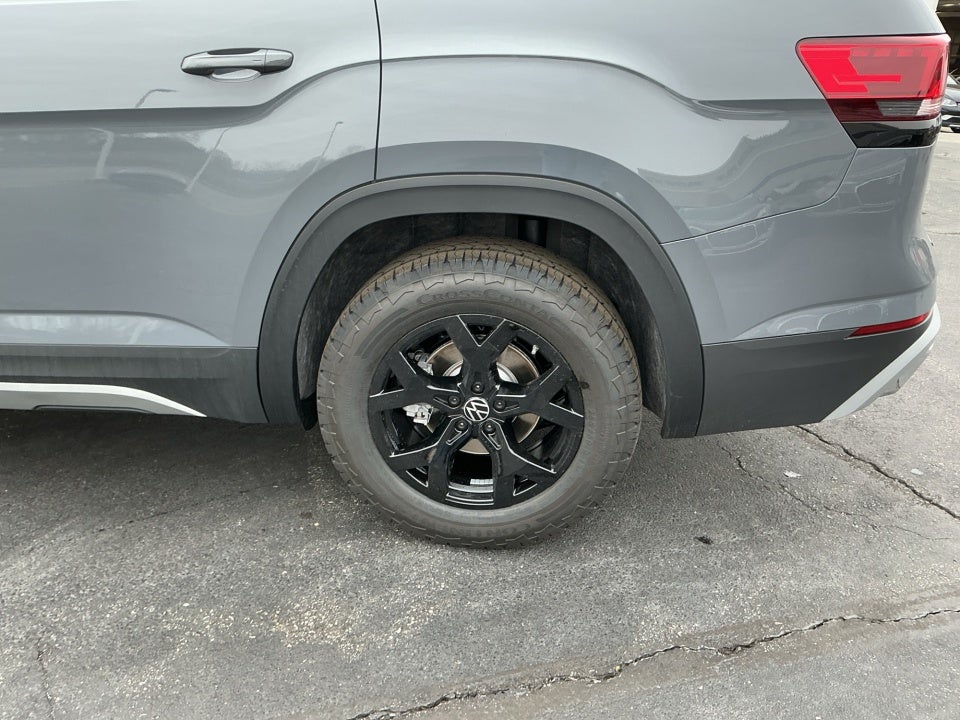 2026 Volkswagen Atlas Peak Edition