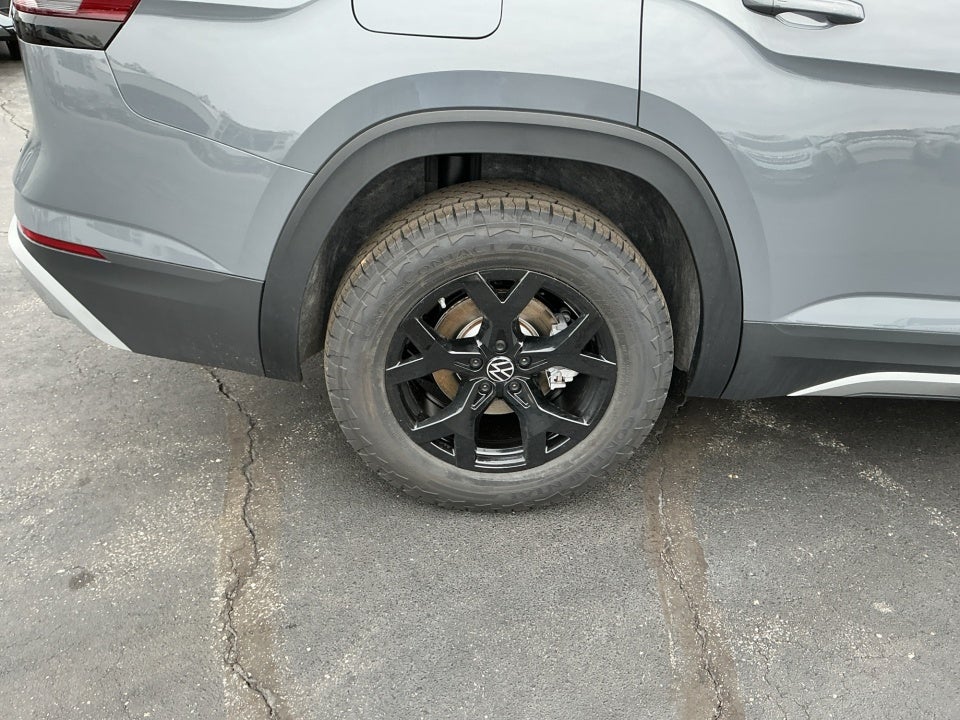 2026 Volkswagen Atlas Peak Edition