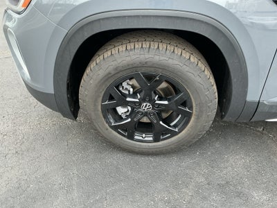 2026 Volkswagen Atlas Peak Edition