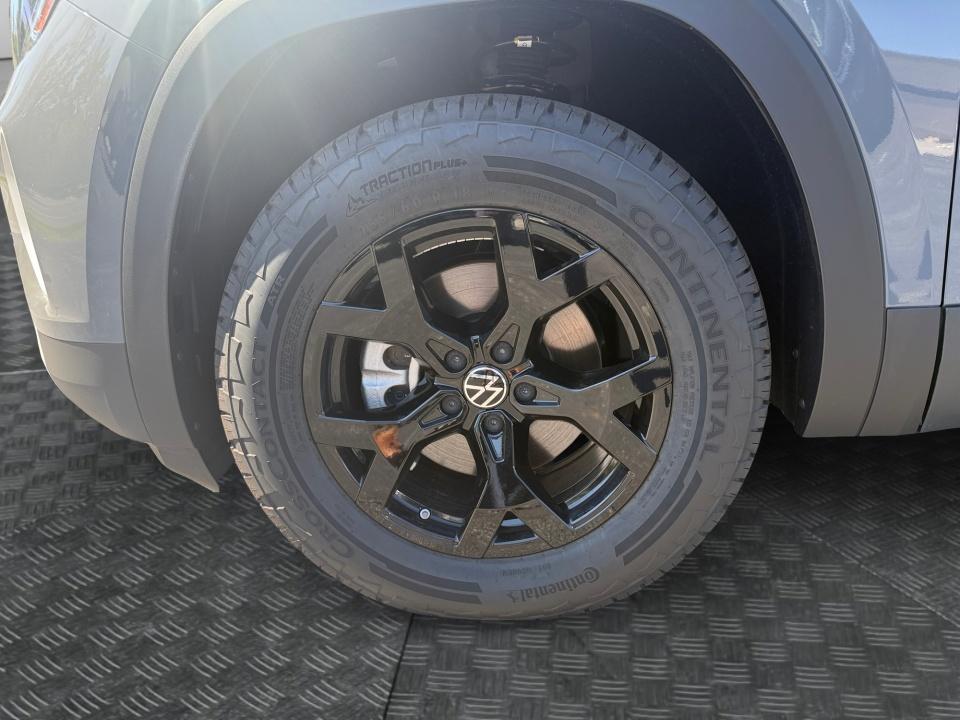 2026 Volkswagen Atlas 2.0T Peak Edition