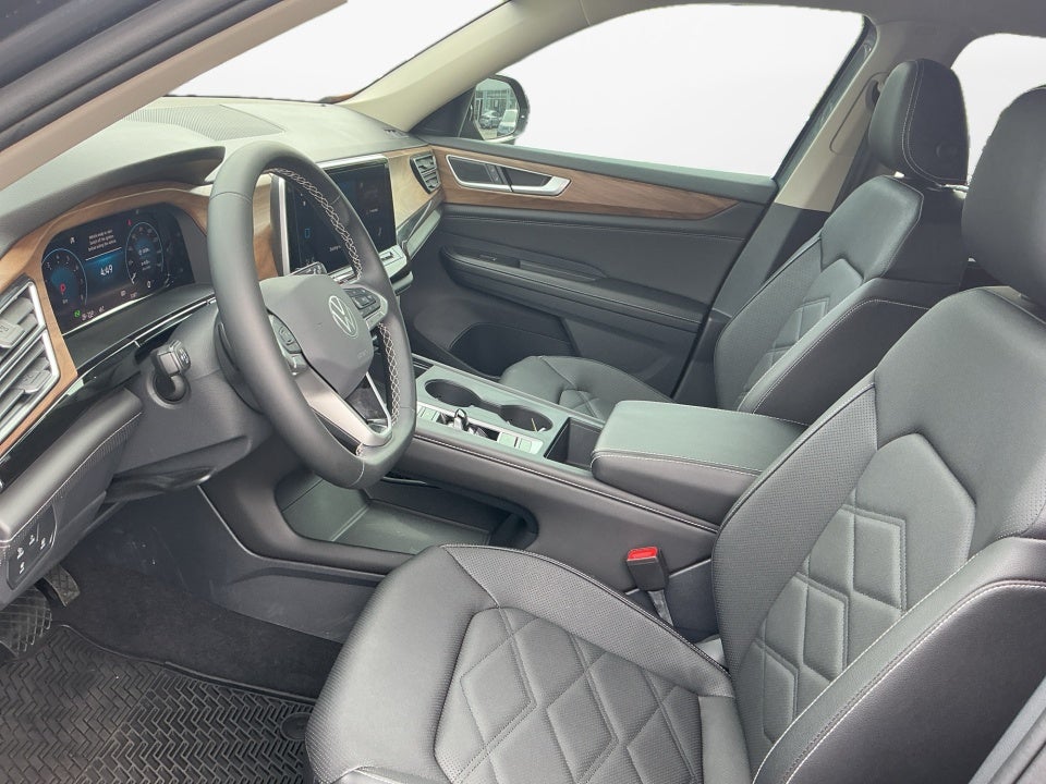 2025 Volkswagen Atlas 2.0T SE