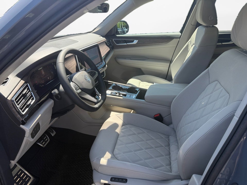 2026 Volkswagen Atlas SEL Premium R-Line