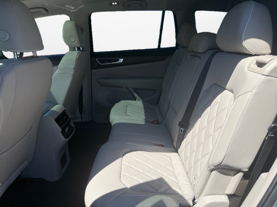 2026 Volkswagen Atlas SEL Premium R-Line