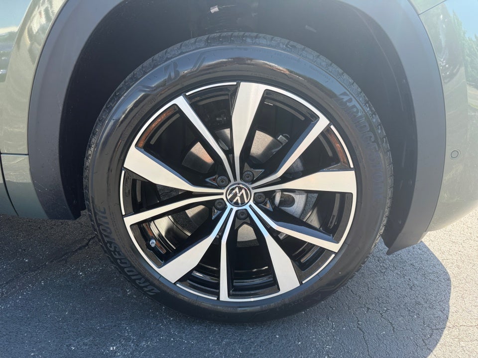 2026 Volkswagen Atlas SEL Premium R-Line