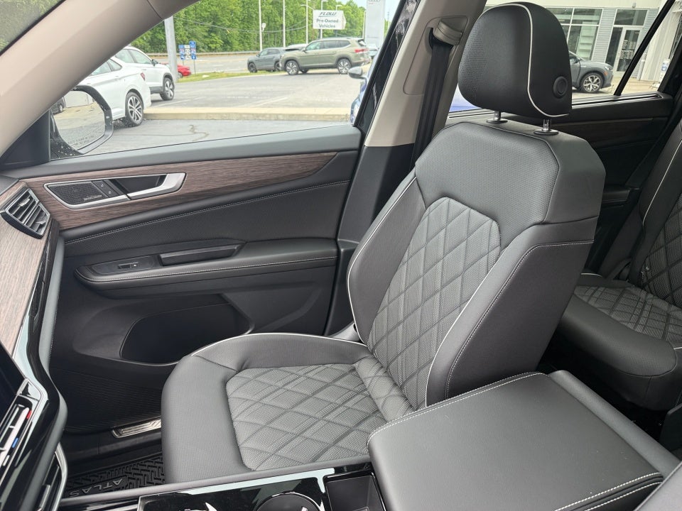 2026 Volkswagen Atlas SEL Premium R-Line