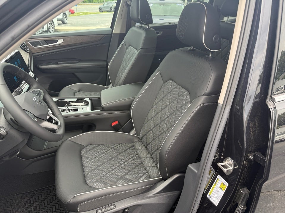 2026 Volkswagen Atlas SEL Premium R-Line