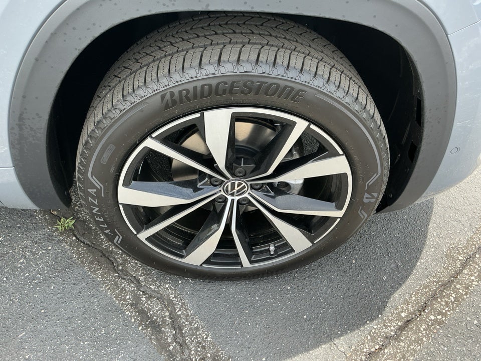 2026 Volkswagen Atlas SEL Premium R-Line