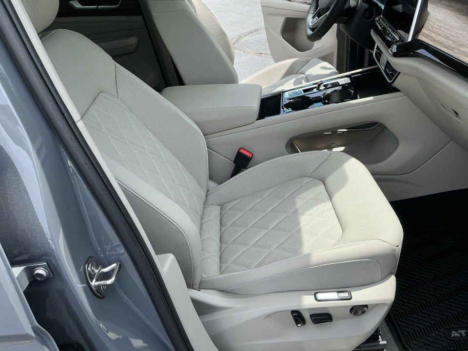 2026 Volkswagen Atlas SEL Premium R-Line