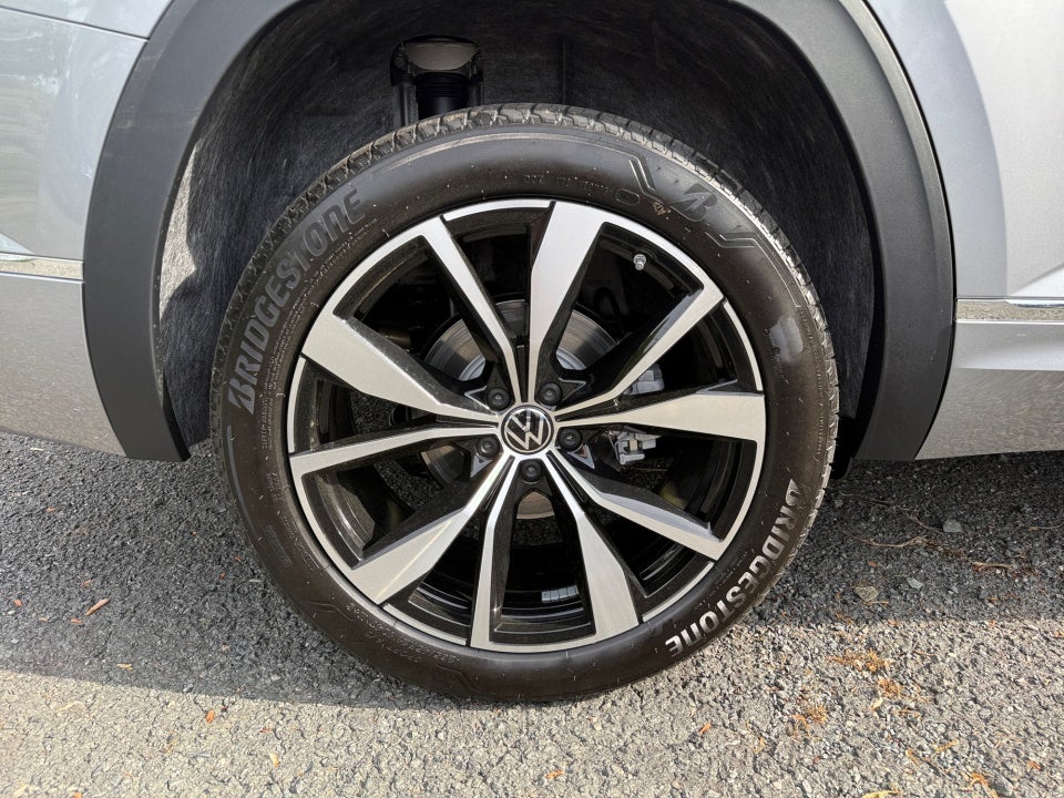 2026 Volkswagen Atlas SEL Premium R-Line