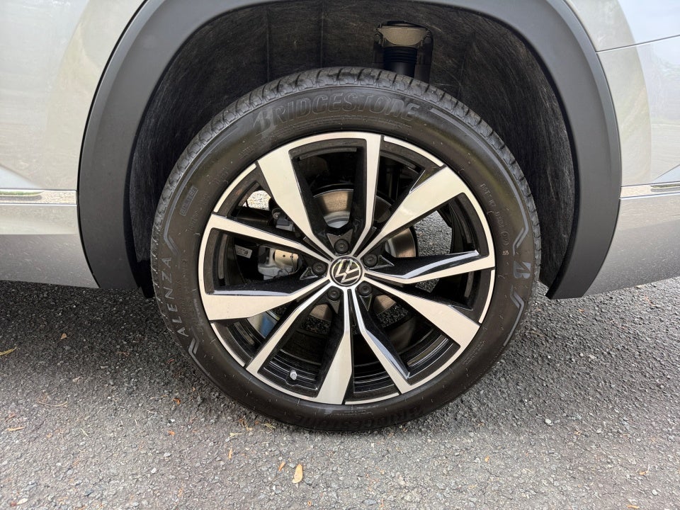 2026 Volkswagen Atlas SEL Premium R-Line