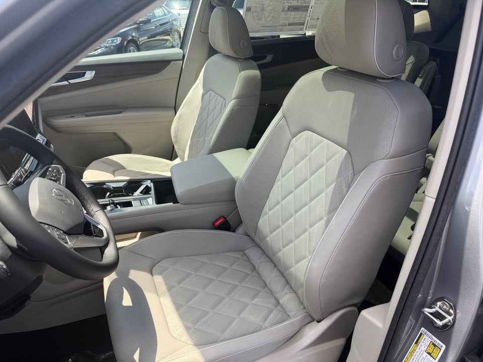 2026 Volkswagen Atlas SEL Premium R-Line