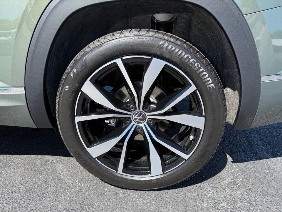 2026 Volkswagen Atlas SEL Premium R-Line