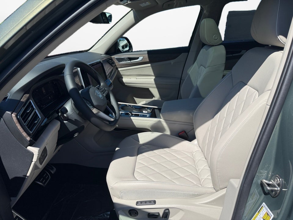 2026 Volkswagen Atlas SEL Premium R-Line