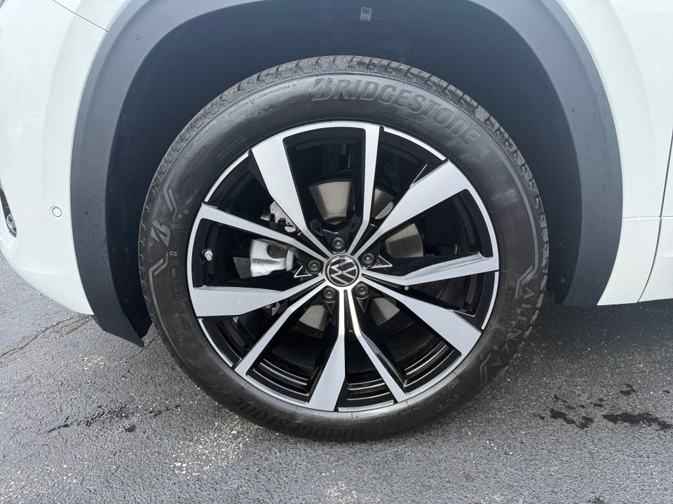 2026 Volkswagen Atlas SEL Premium R-Line
