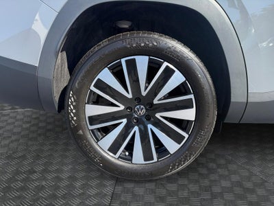 2027 Volkswagen Atlas SE w/Technology