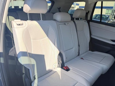 2027 Volkswagen Atlas SE w/Technology