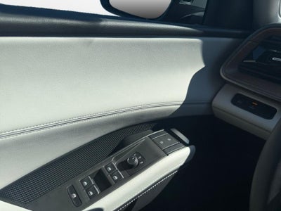 2027 Volkswagen Atlas SE w/Technology