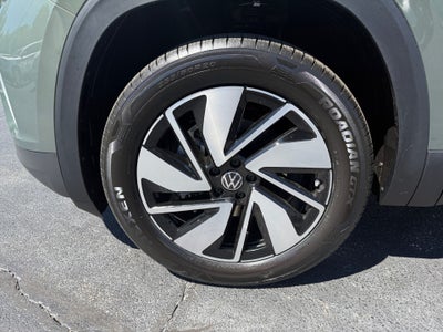 2026 Volkswagen Atlas SE with Technology