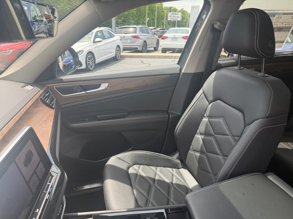 2026 Volkswagen Atlas SE with Technology