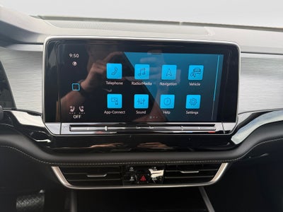 2026 Volkswagen Atlas Cross Sport SE with Technology