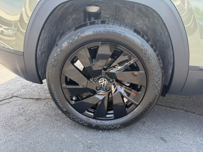 2026 Volkswagen Atlas Cross Sport SE with Technology