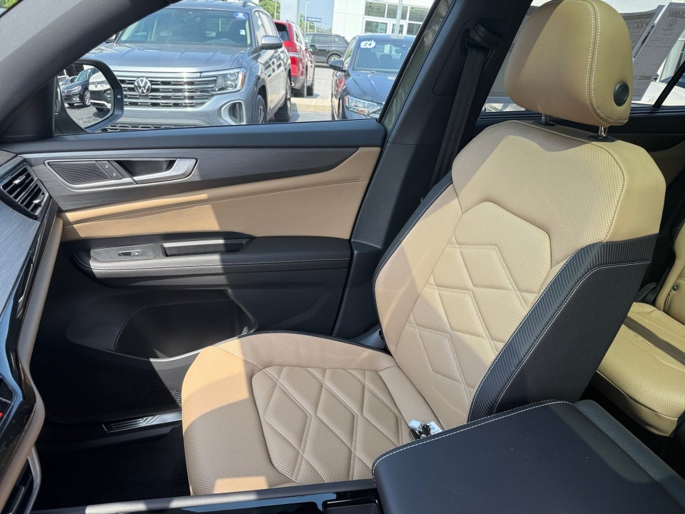 2026 Volkswagen Atlas Cross Sport SE with Technology