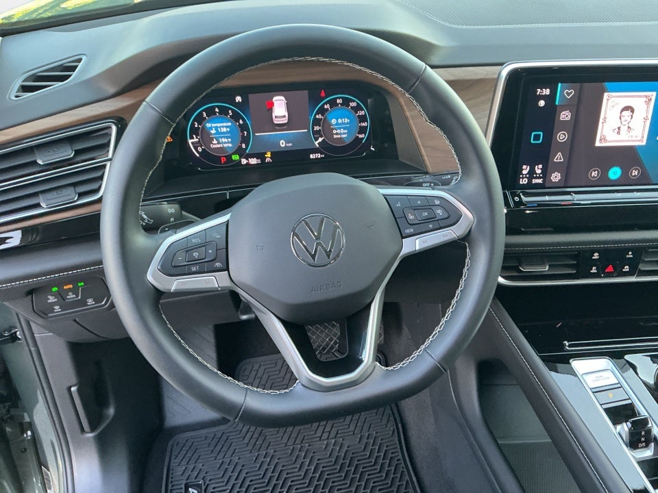2026 Volkswagen Atlas SE with Technology