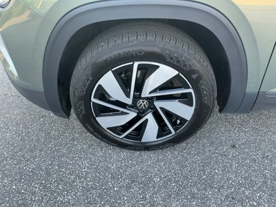 2026 Volkswagen Atlas SE with Technology