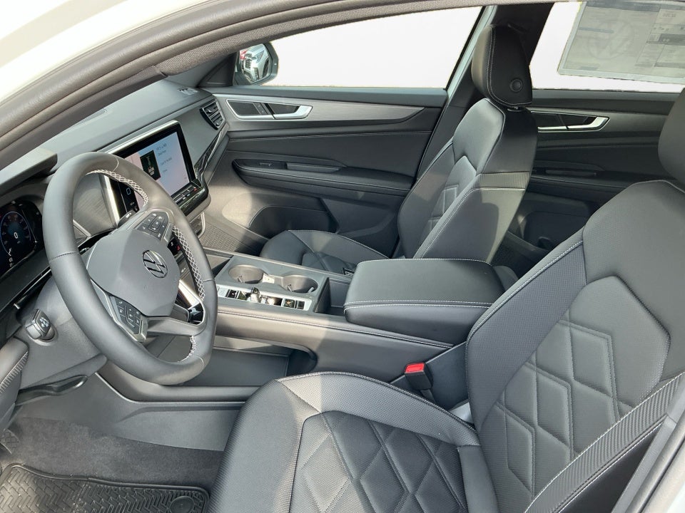 2026 Volkswagen Atlas Cross Sport 2.0T SE