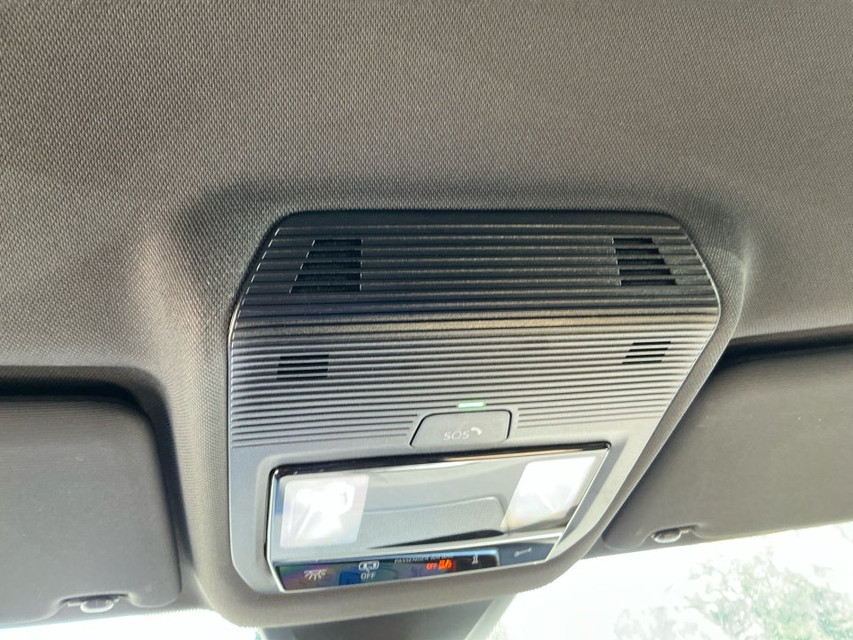 2026 Volkswagen Atlas Cross Sport 2.0T SE