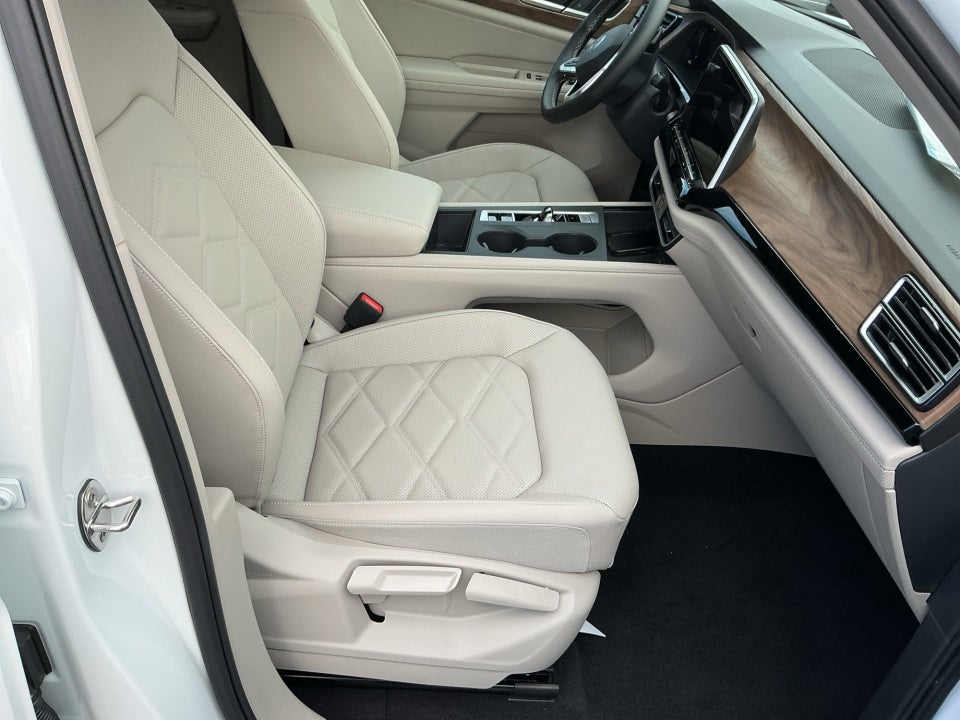 2026 Volkswagen Atlas SE