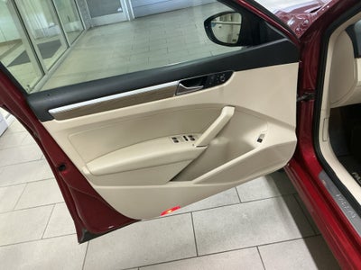 2017 Volkswagen Passat 1.8T SEL Premium