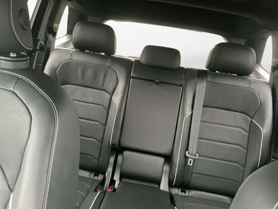 2023 Volkswagen Tiguan 2.0T SEL R-Line