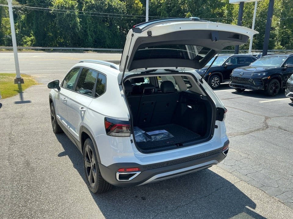 2025 Volkswagen Taos 1.5T SEL