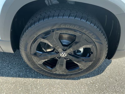 2025 Volkswagen Taos 1.5T SEL