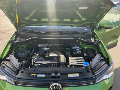 2026 Volkswagen Taos SE