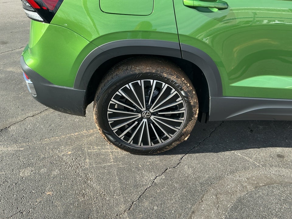 2026 Volkswagen Taos SE