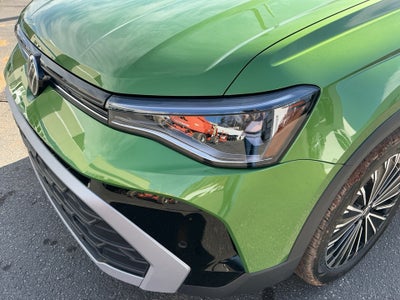 2026 Volkswagen Taos SE