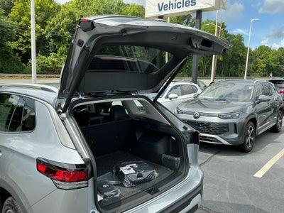 2025 Volkswagen Tiguan 2.0T SE