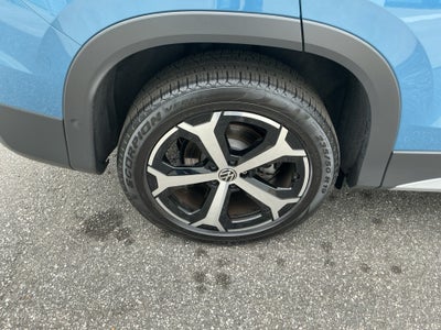 2025 Volkswagen Tiguan 2.0T SE