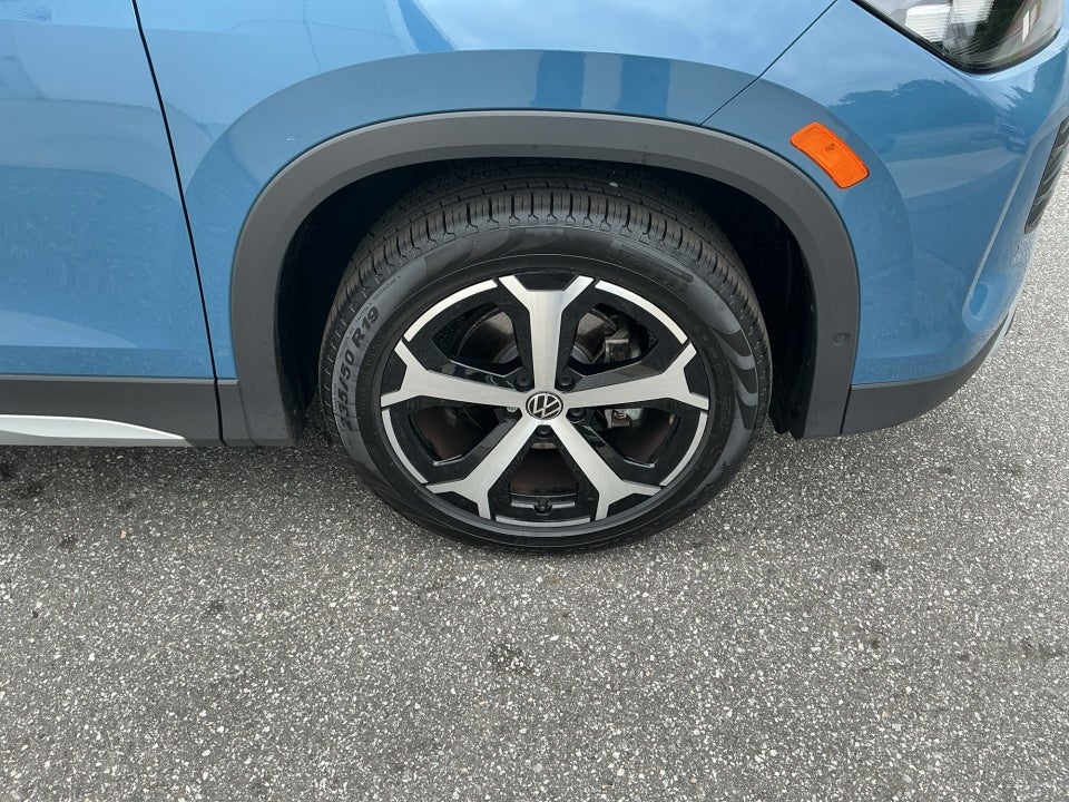 2025 Volkswagen Tiguan 2.0T SE