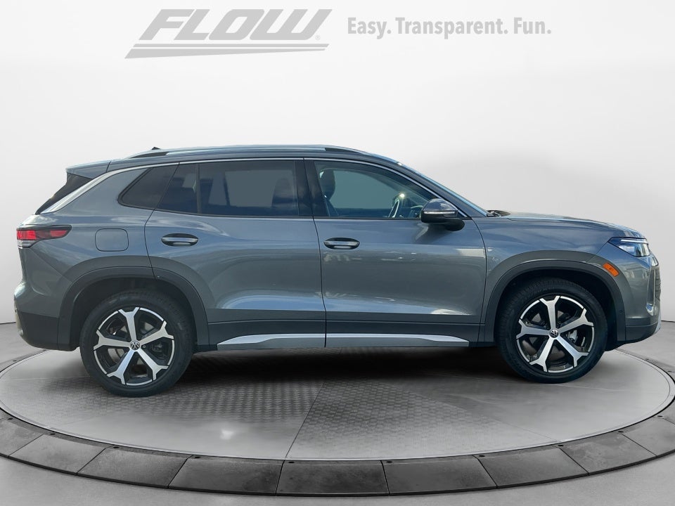 2025 Volkswagen Tiguan 2.0T SE