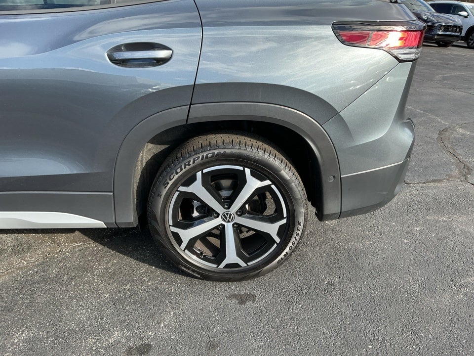 2025 Volkswagen Tiguan 2.0T SE