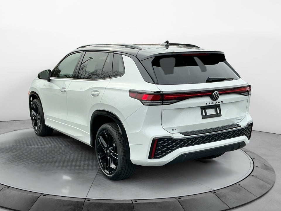 2026 Volkswagen Tiguan SE R-Line Black