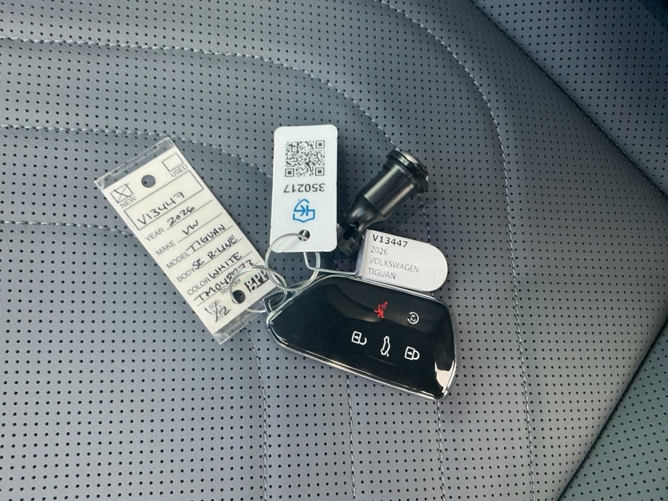 2026 Volkswagen Tiguan SE R-Line Black