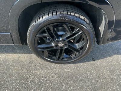 2025 Volkswagen Tiguan 2.0T SE R-Line Black