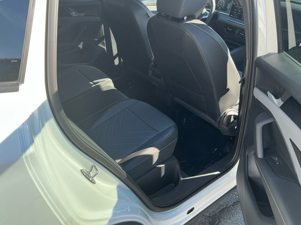 2025 Volkswagen Tiguan 2.0T SE R-Line Black