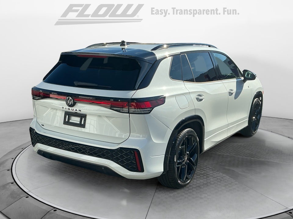 2025 Volkswagen Tiguan 2.0T SE R-Line Black