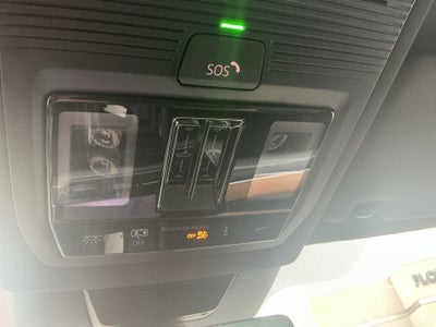 2025 Volkswagen Tiguan 2.0T SEL R-Line