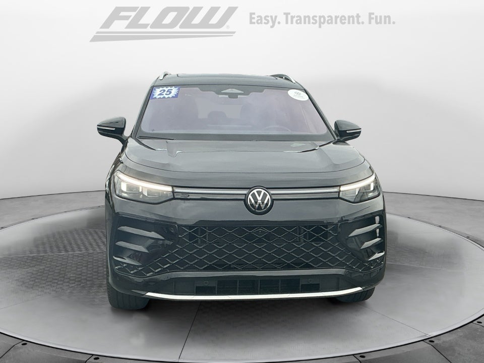 2025 Volkswagen Tiguan 2.0T SEL R-Line